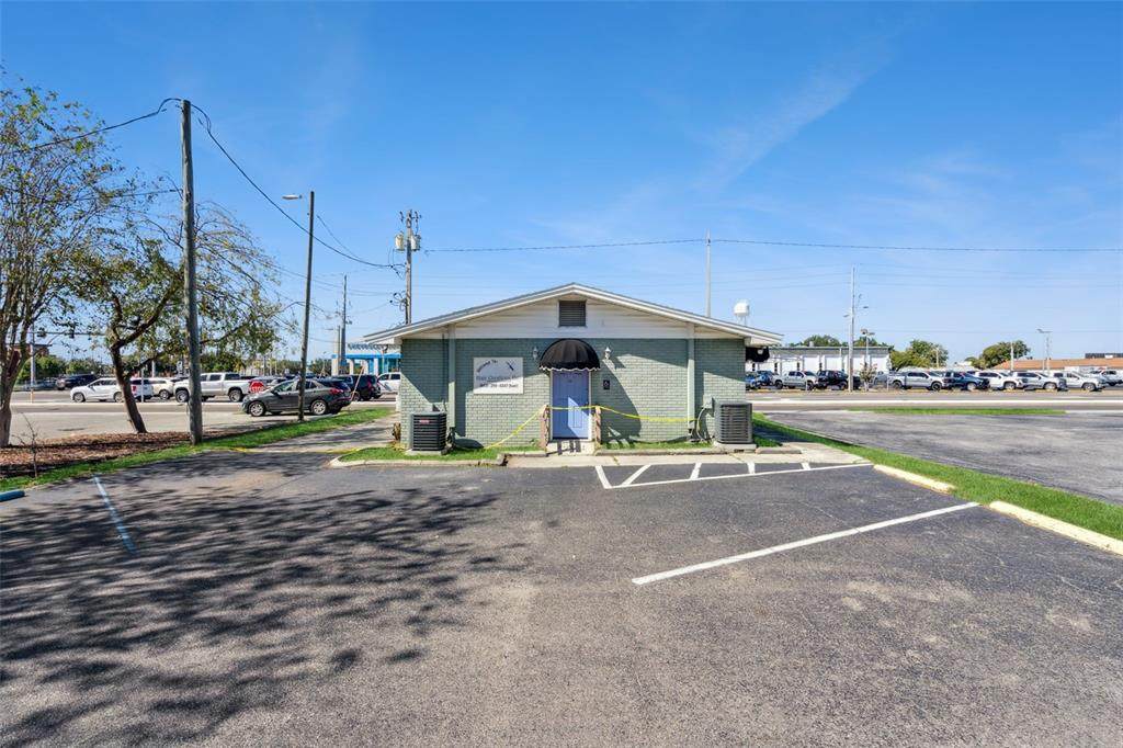 1610 1ST Street - Photo 1