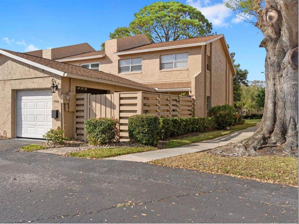 920 Park Lake Circle - Photo 1