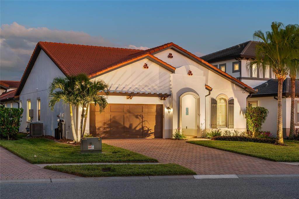 10692 Royal Cypress Way - Photo 1