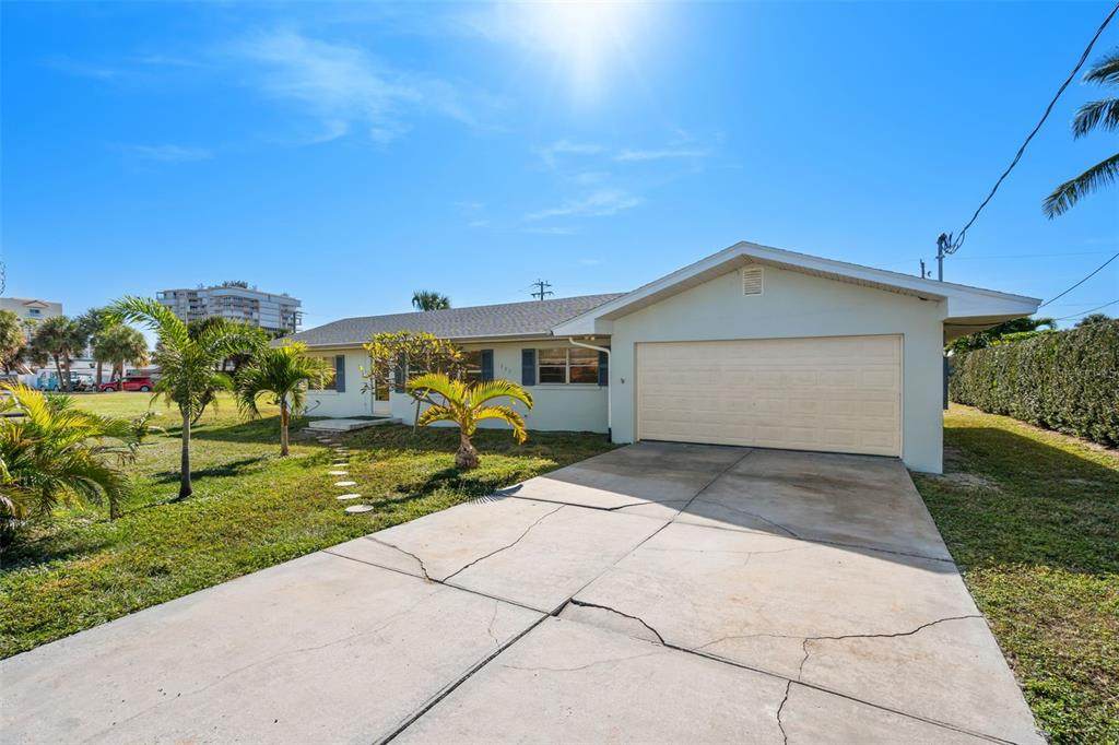107 Franklyn - Photo 1