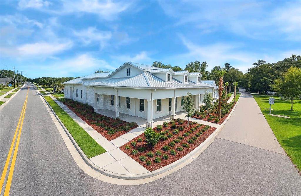 981 Vineland Road - Photo 1