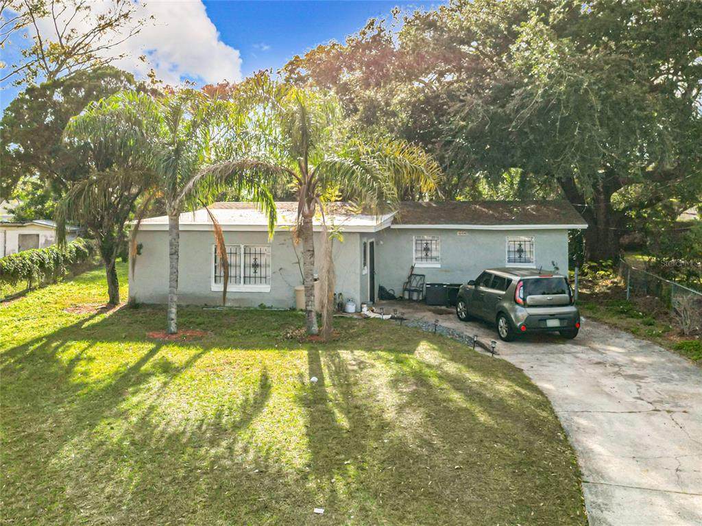 444 Sunnyview Circle - Photo 1