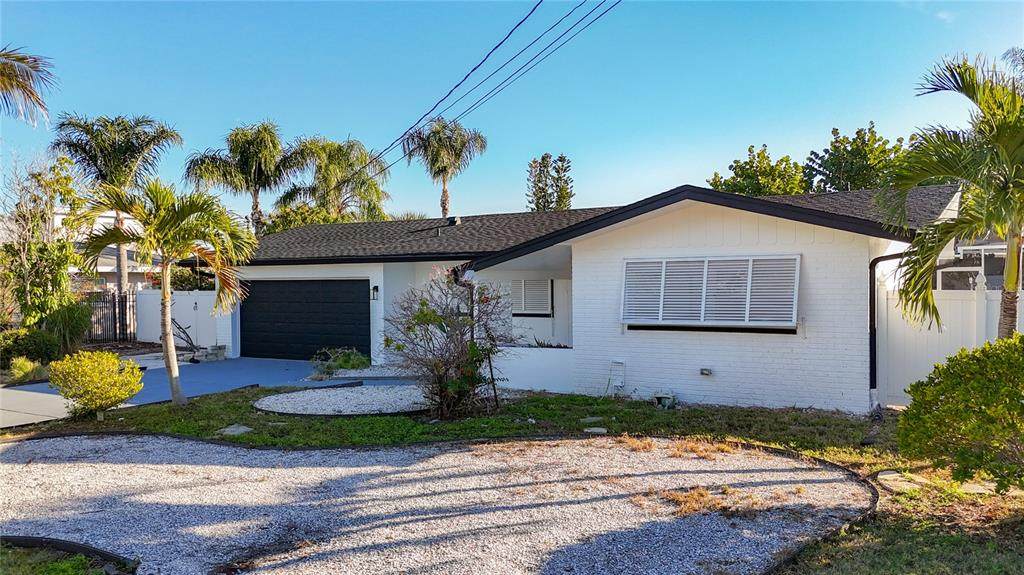 2161 Edythe Drive - Photo 1