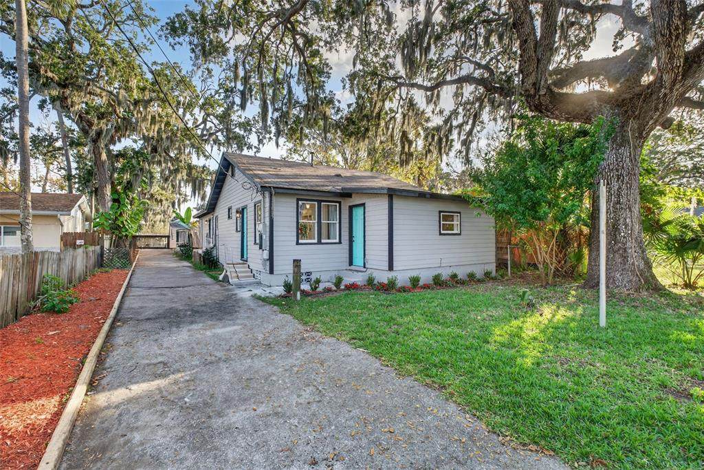 115 Palm Place - Photo 1