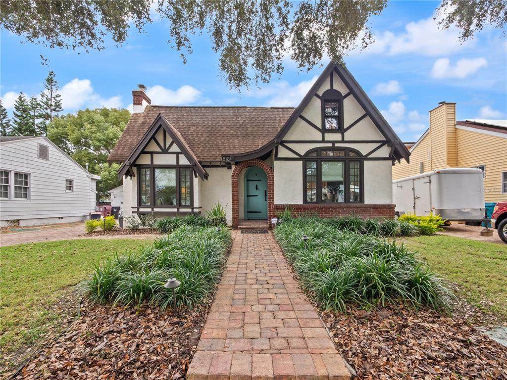 818 Stetson Street - Photo 1