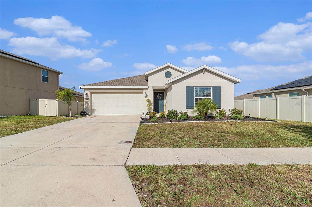 212 Pineywoods Street - Photo 1