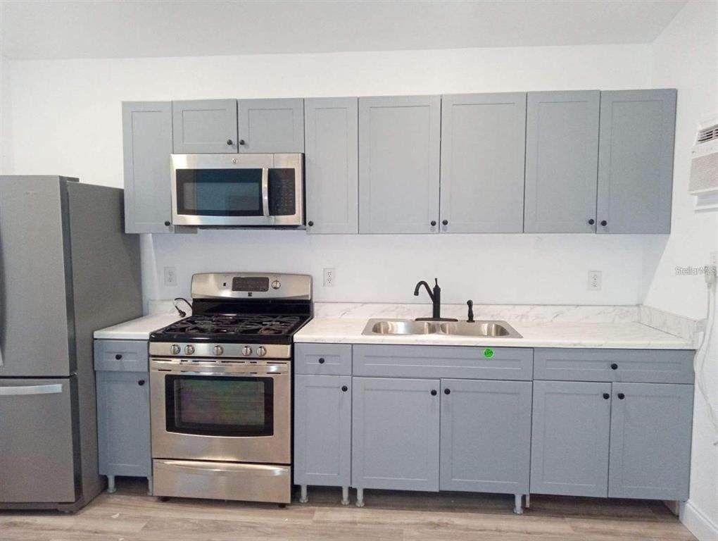 3212 Netherwood Drive - Photo 1