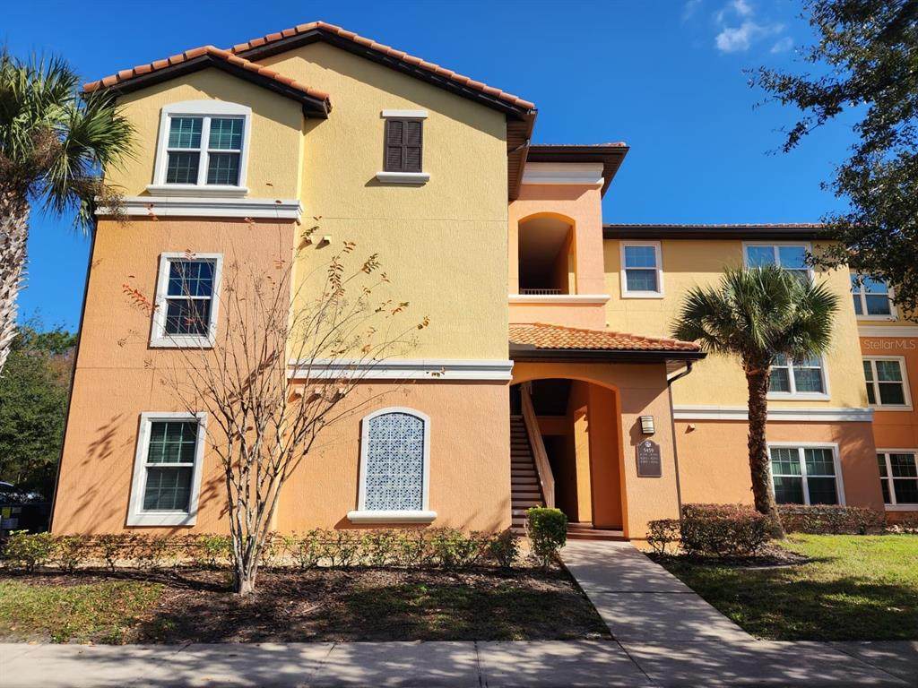 5459 Vineland Road - Photo 1