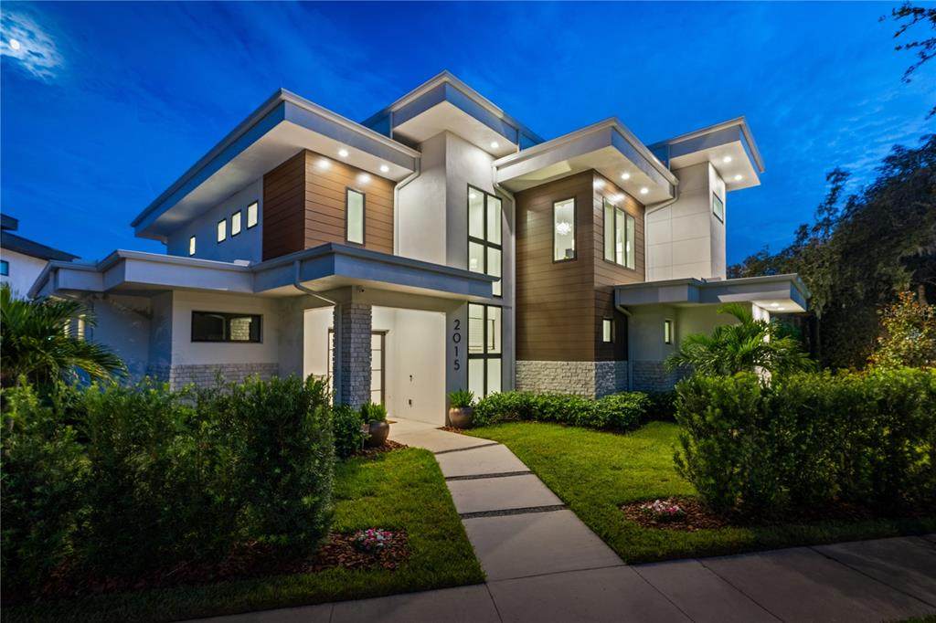 2015 Park Avenue - Photo 1