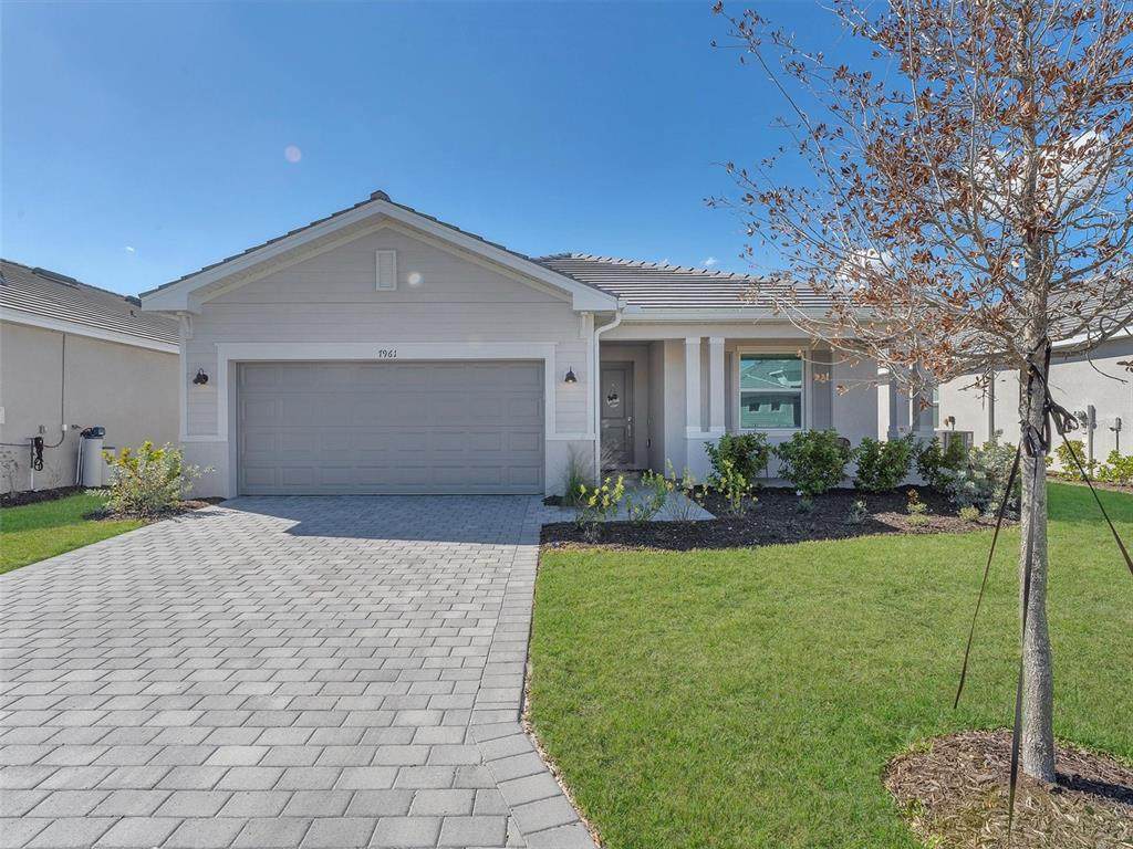 7961 Lakes Edge Lane - Photo 1