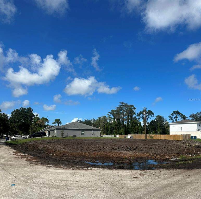 1391 Vancouver Avenue - Photo 1