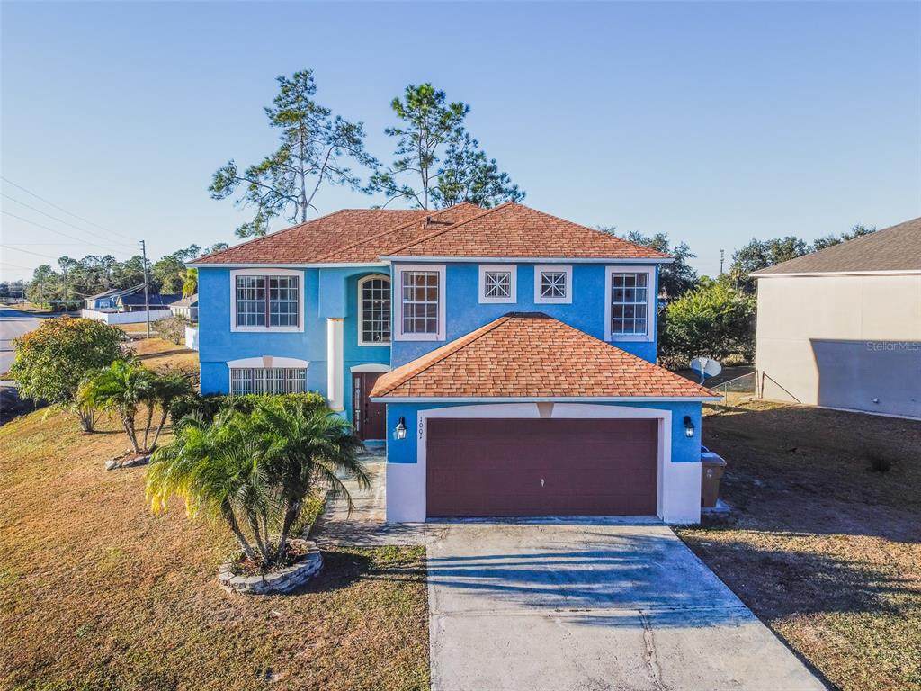 1001 Dampierre Court - Photo 1