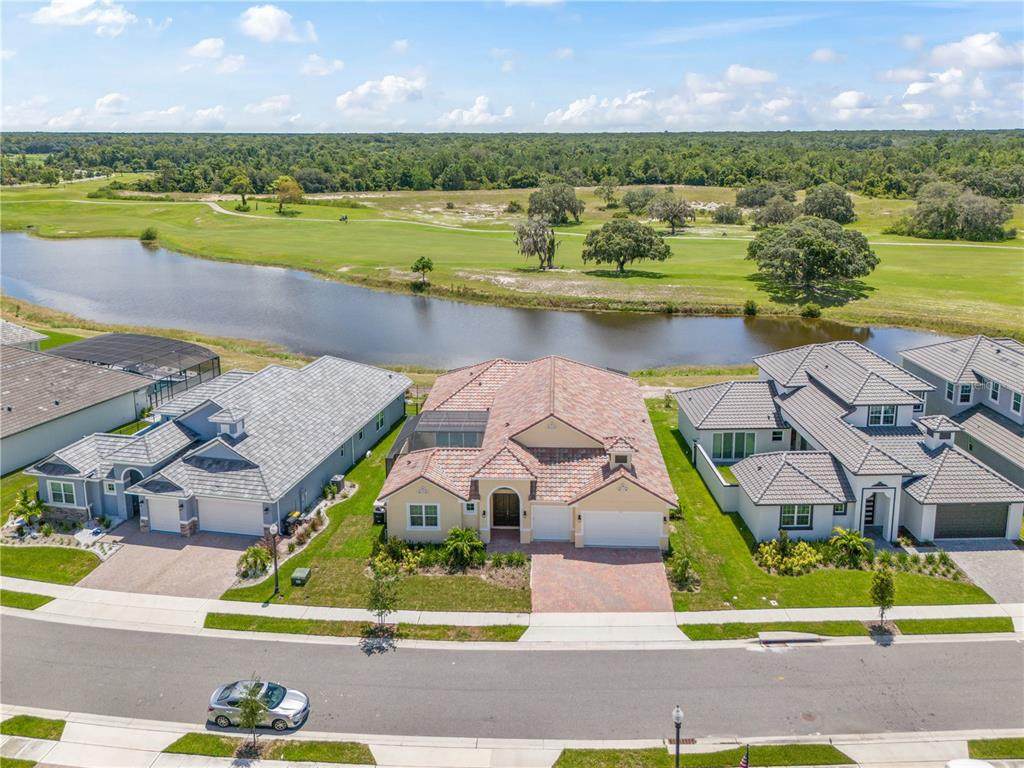 215 Hampton Loop - Photo 1