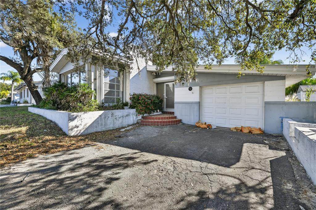 6620 Gulfport Boulevard - Photo 1