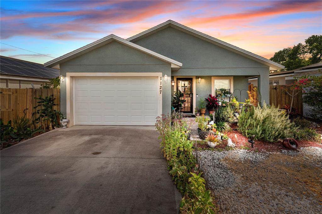 1127 Avenue J - Photo 1