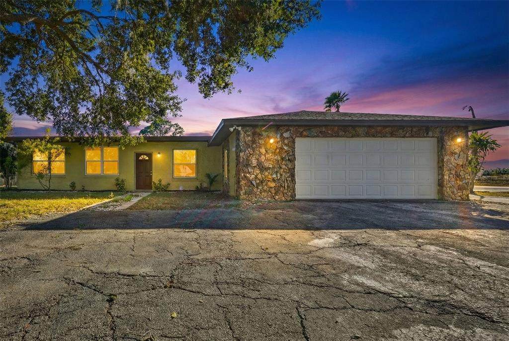 8812 Oakwood Drive - Photo 1