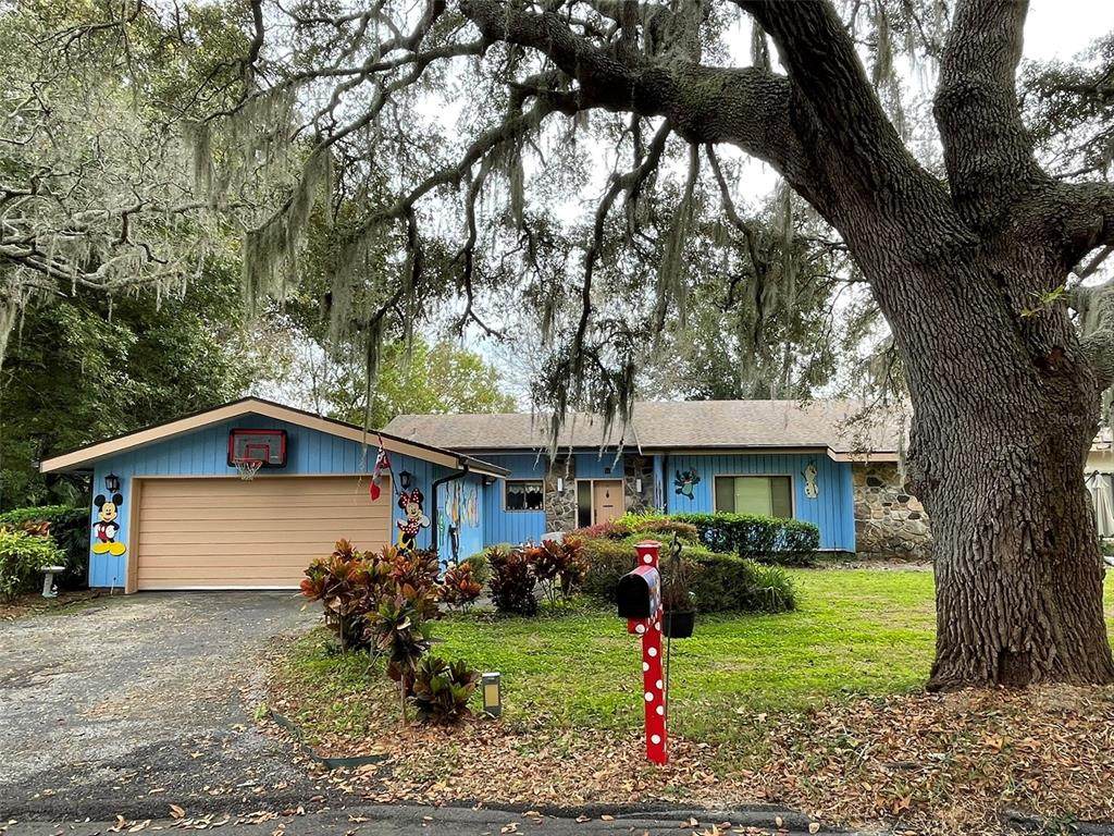 14 Canterbury Drive - Photo 1