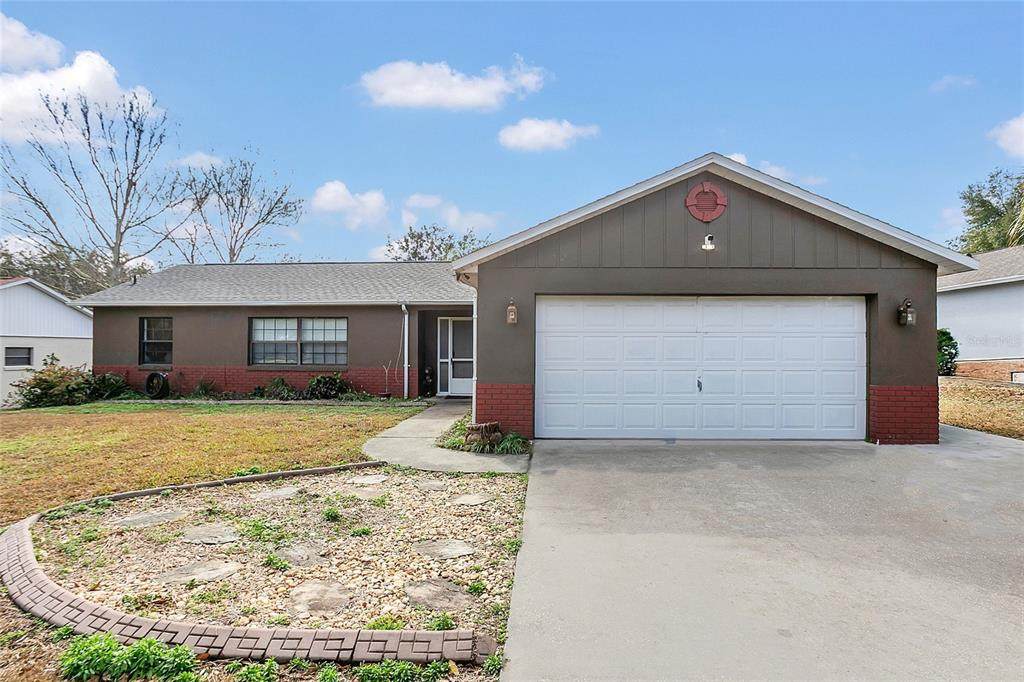 10400 Summit Square Drive - Photo 1