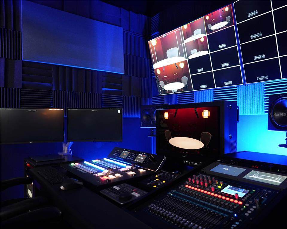 https://bt-photos.global.ssl.fastly.net/mfr/orig_boomver_1_O6379301-2.jpg