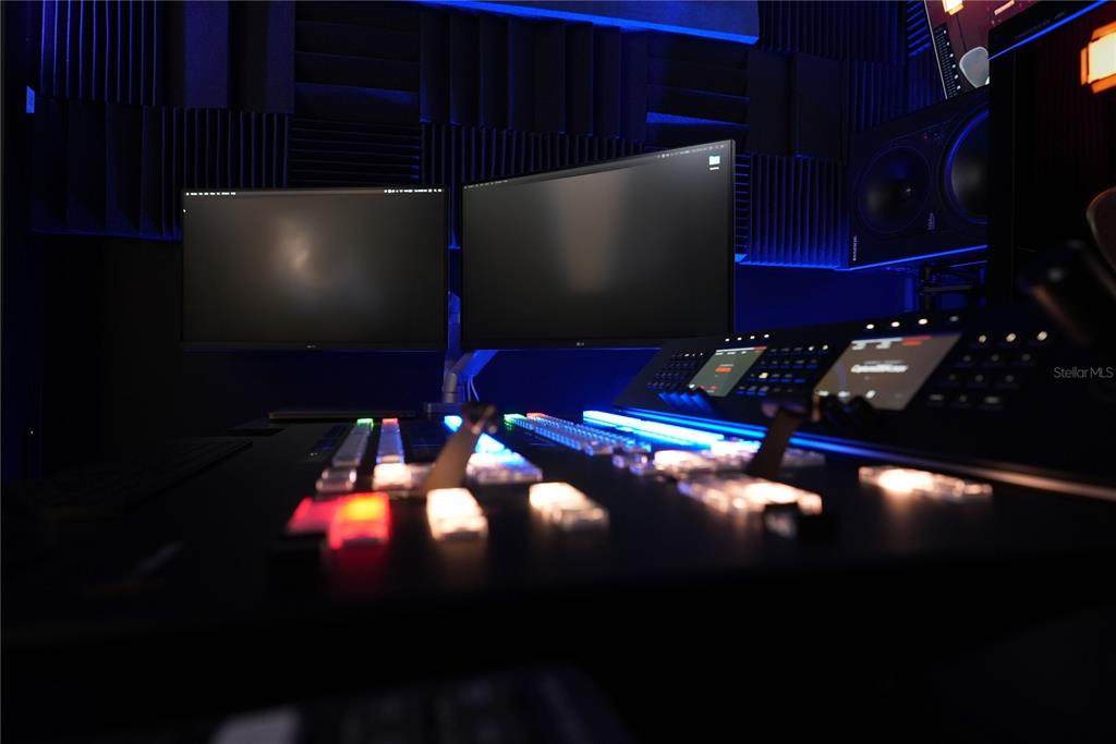 https://bt-photos.global.ssl.fastly.net/mfr/orig_boomver_1_O6379301-2.jpg