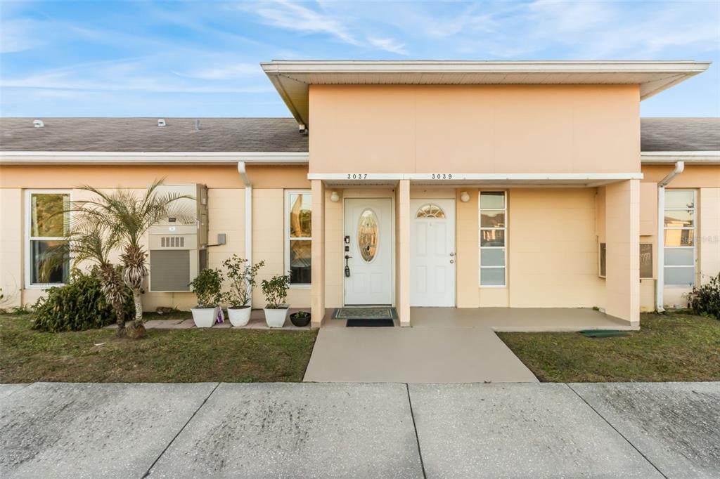 3037 Club Cir - Photo 1