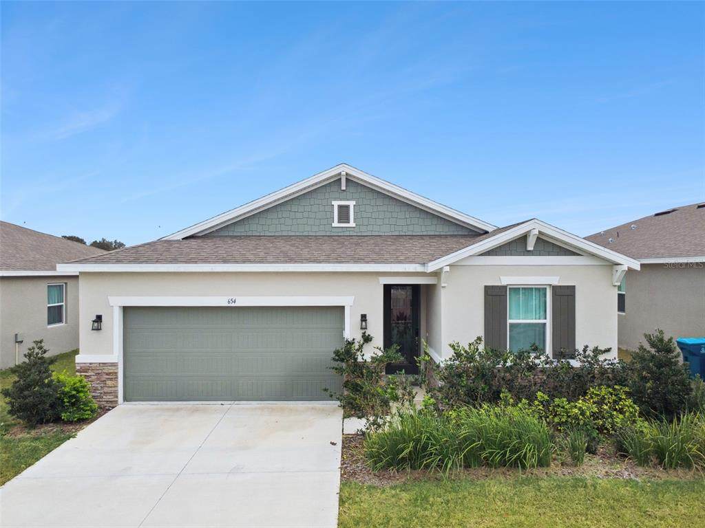 654 Heritage Square Drive - Photo 1