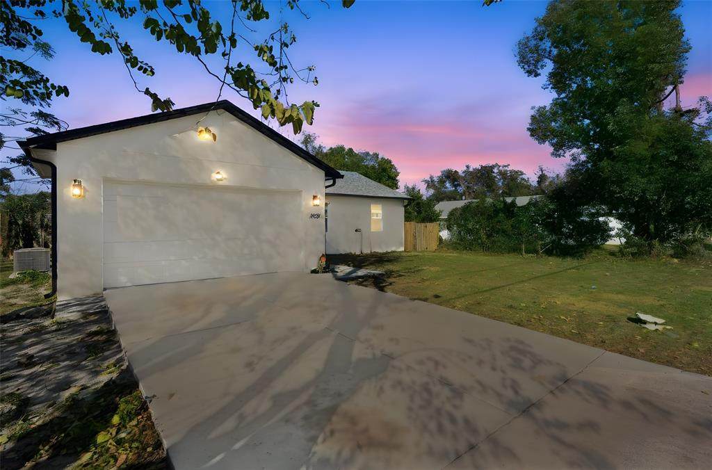 1403 Kaley Avenue - Photo 1
