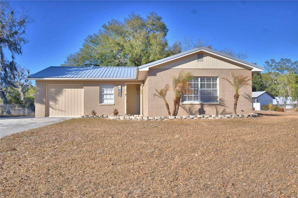 202 Padgett Drive - Photo 1