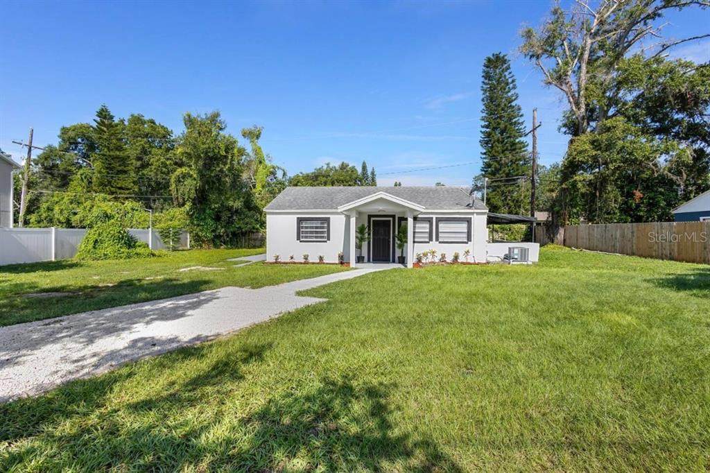 2600 Crystal Lake Drive - Photo 1
