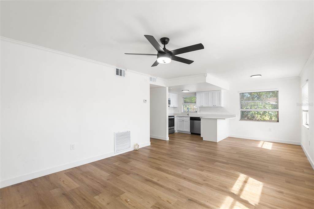 555 62ND Street - Photo 1