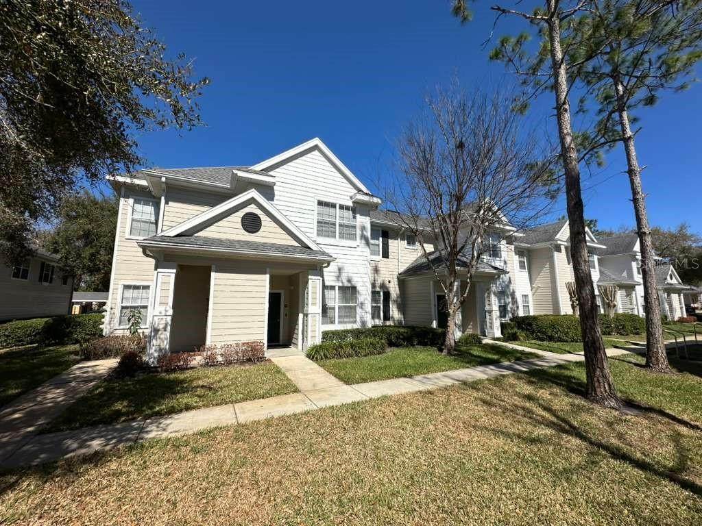 225 Southern Pecan Circle - Photo 1