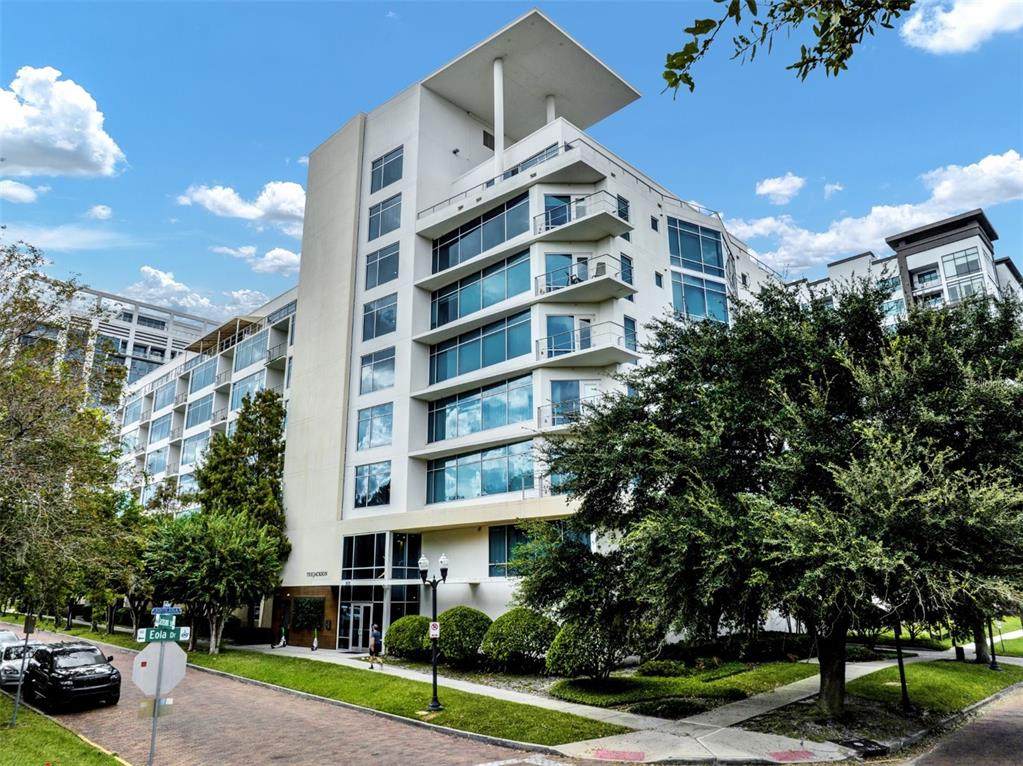 525 Jackson Street - Photo 1