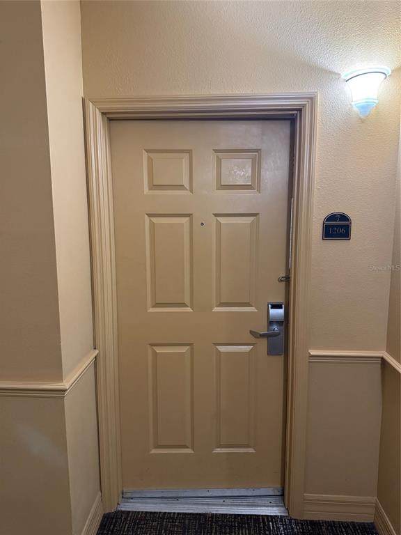 8112 Poinciana Boulevard - Photo 1