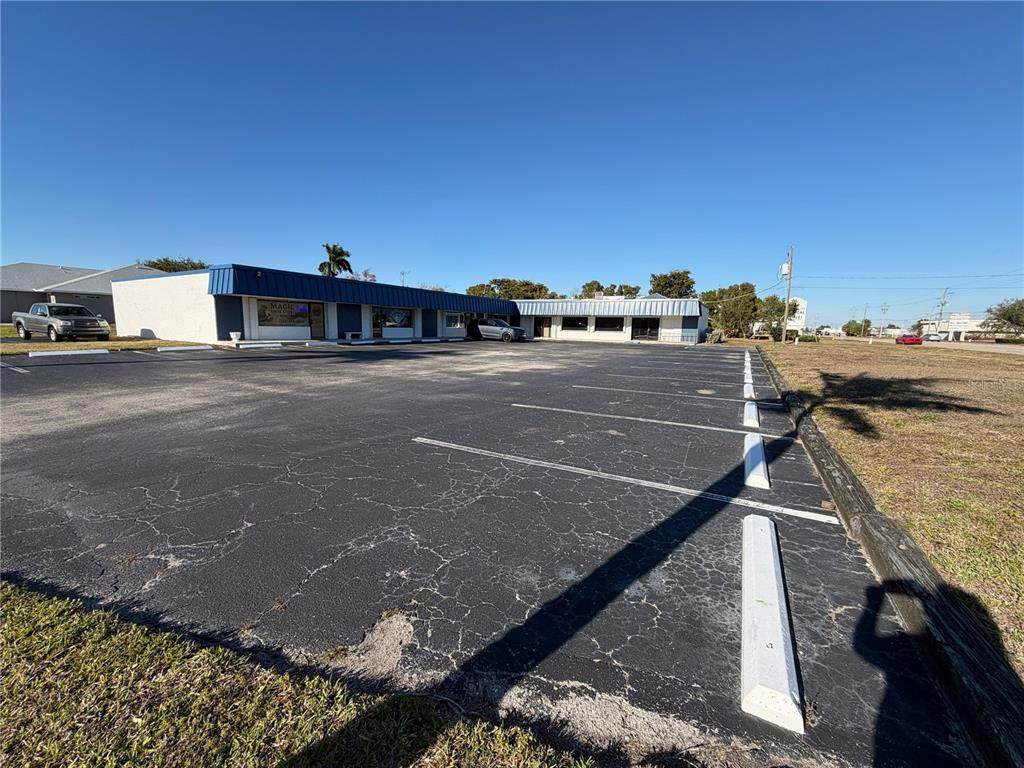 15630 Mcgregor Boulevard - Photo 1