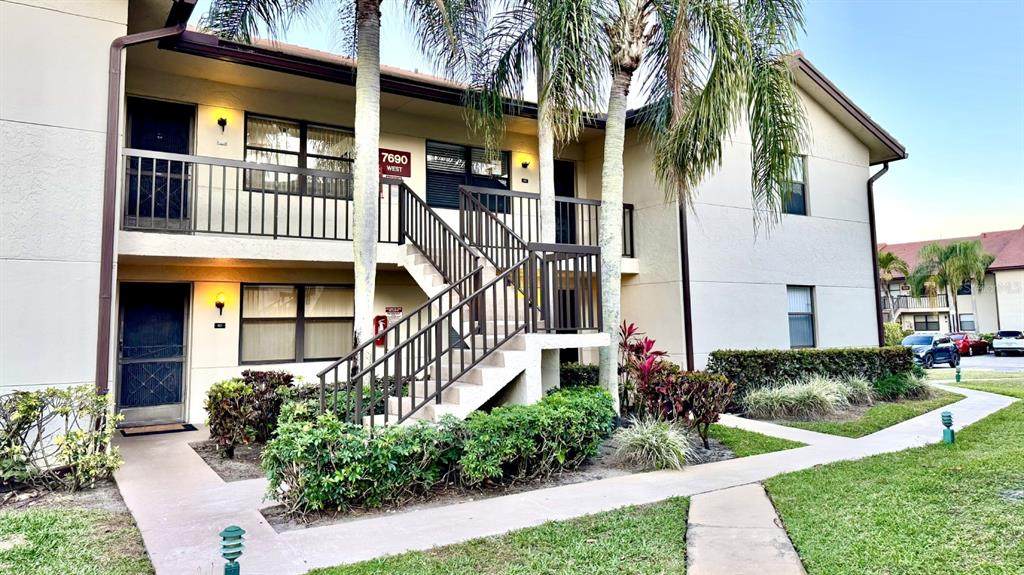 7690 Tahiti Lane - Photo 1