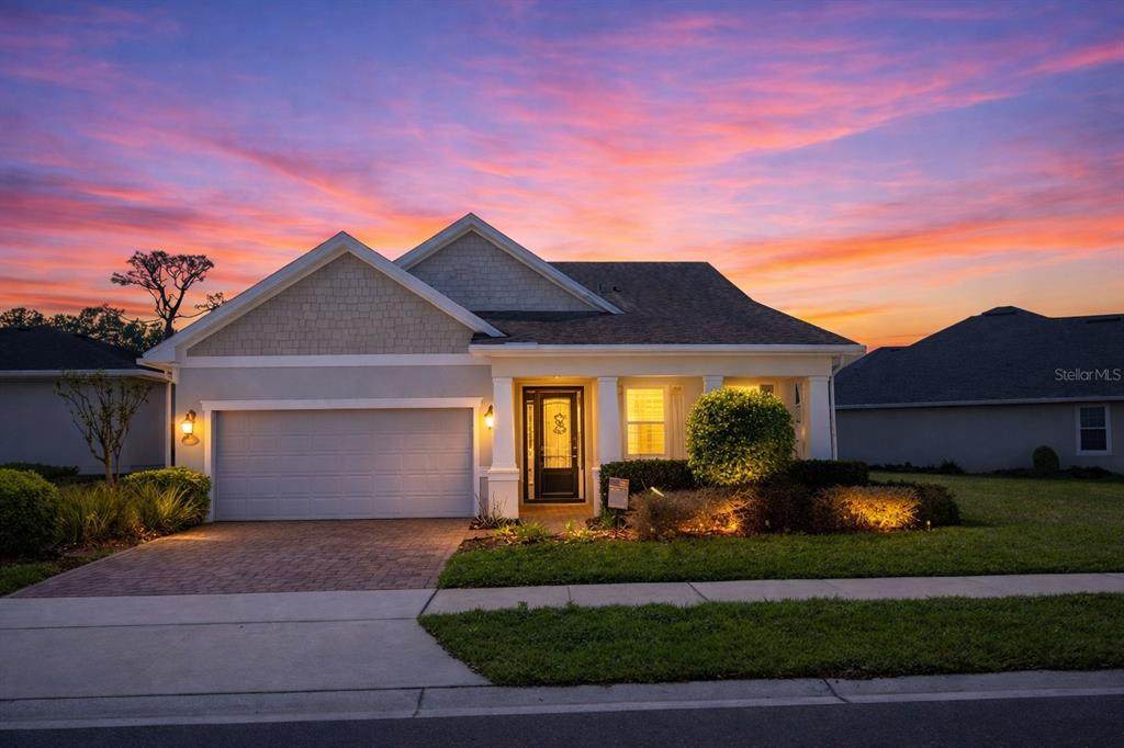 1634 Victoria Gardens Drive - Photo 1