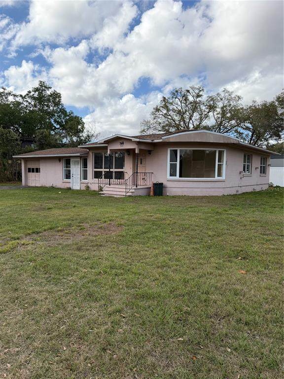 905 Dowd Avenue - Photo 1