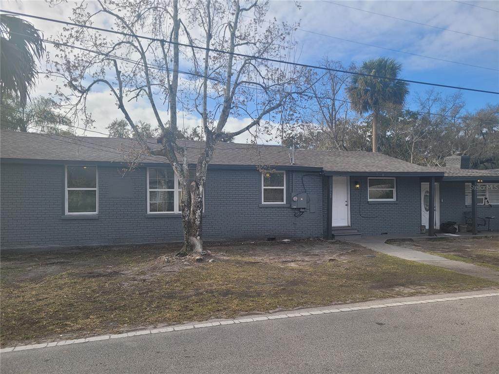1320 Oleander Avenue - Photo 1
