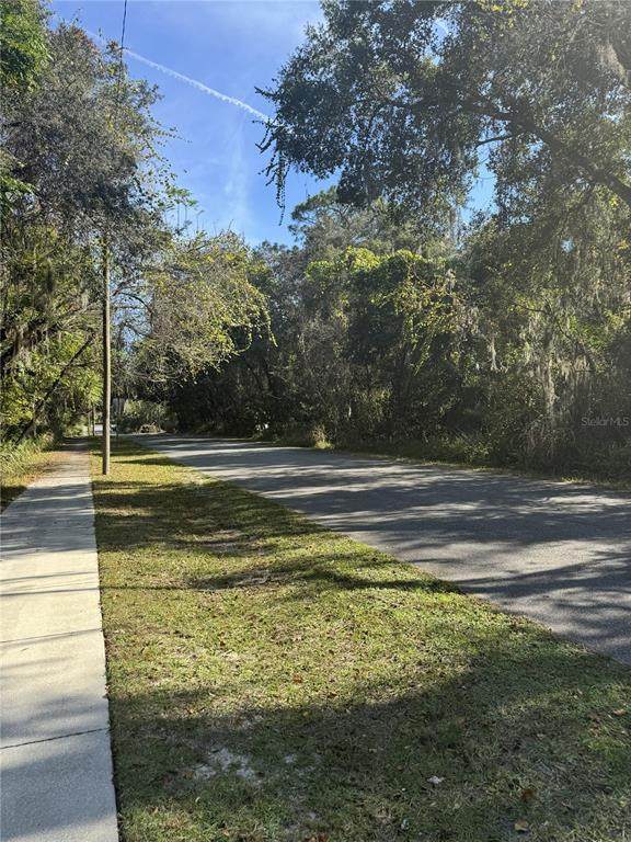  E Franklin Street - Photo 1