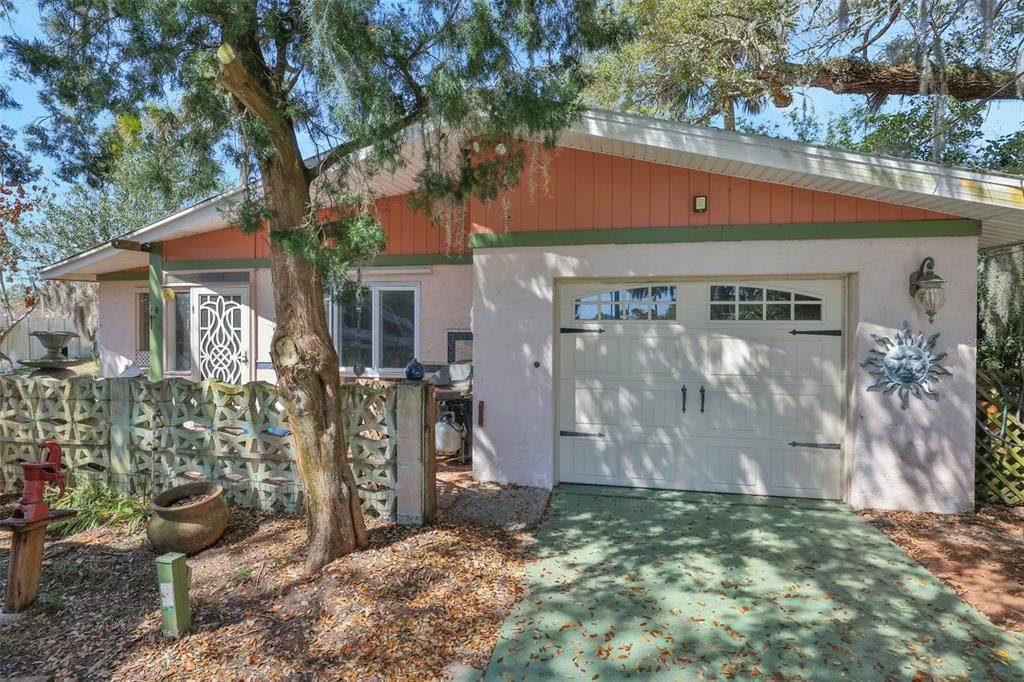 410 Acacia Circle - Photo 1