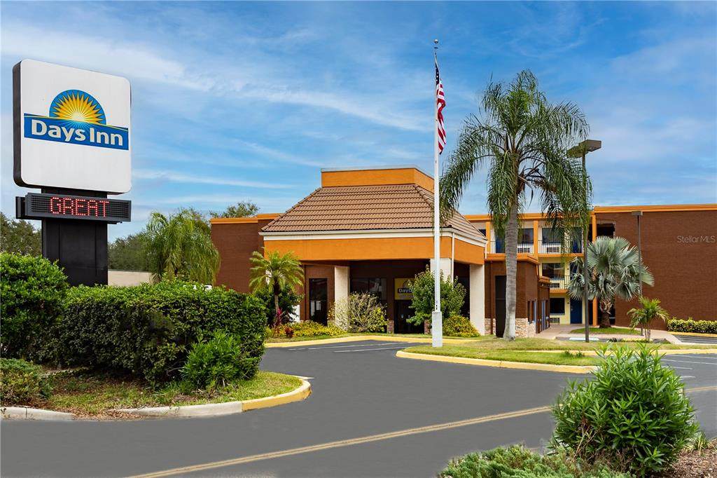 8245 Us-17-92 Highway - Photo 1