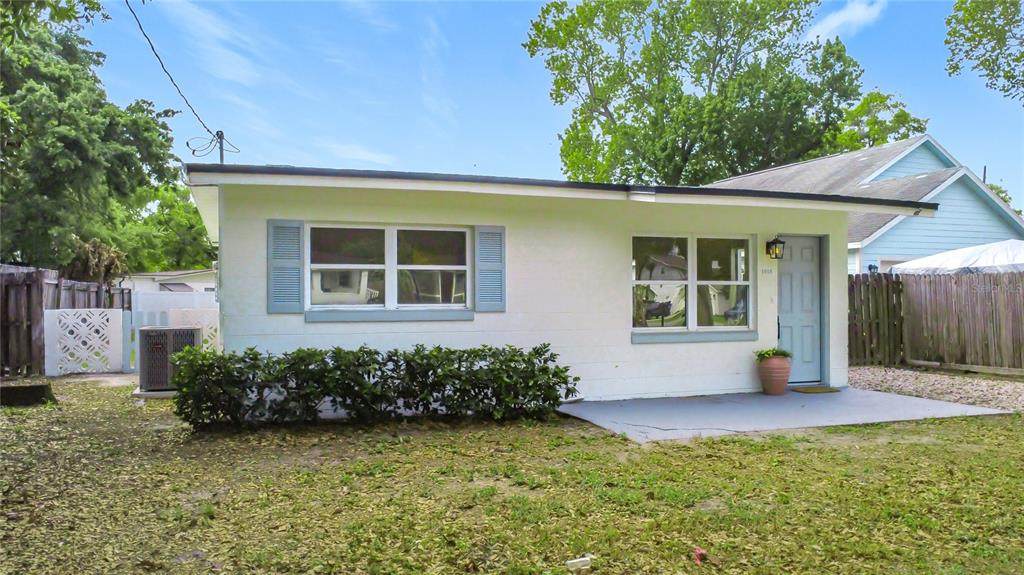 1018 Dowd Avenue - Photo 1