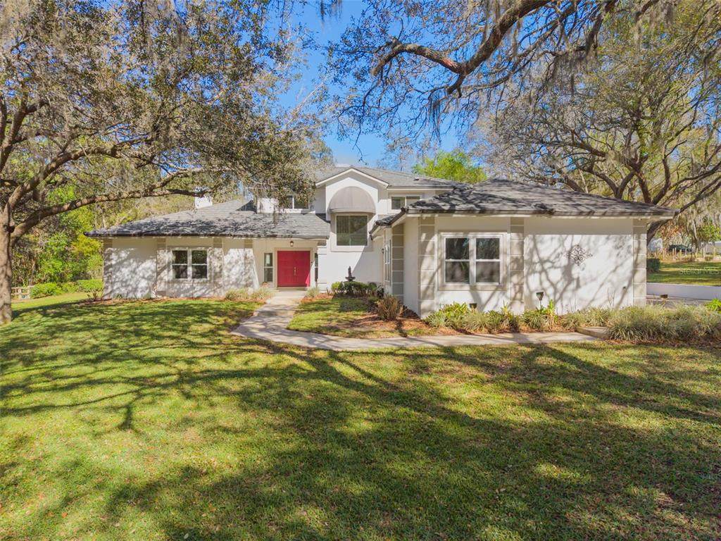 1805 Meadowbend Drive - Photo 1