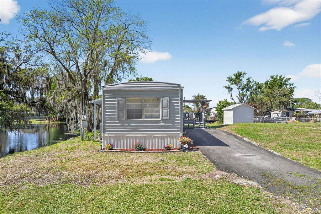 2944 Palm Circle - Photo 1