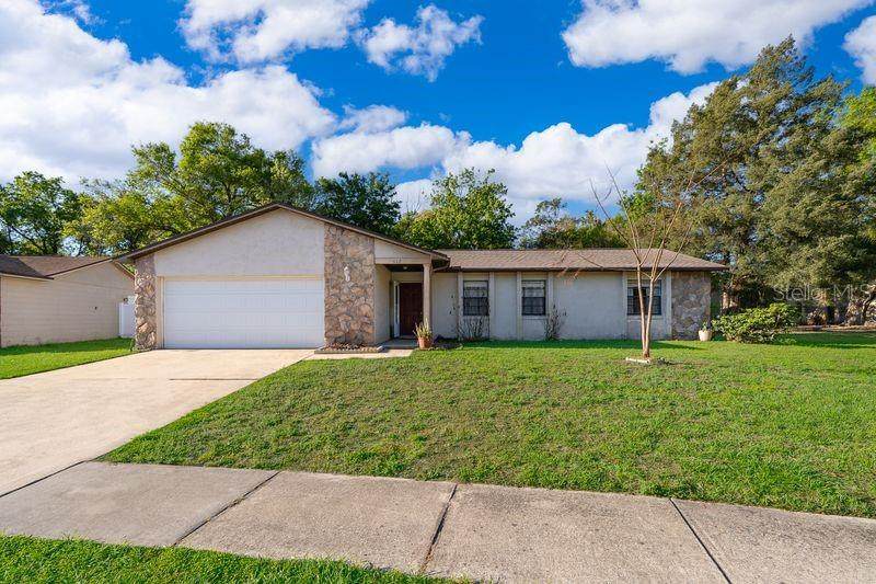 612 Riverwoods Circle - Photo 1