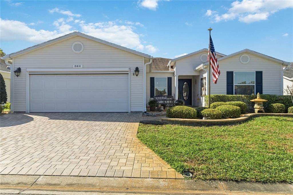 844 Eagles Landing - Photo 1