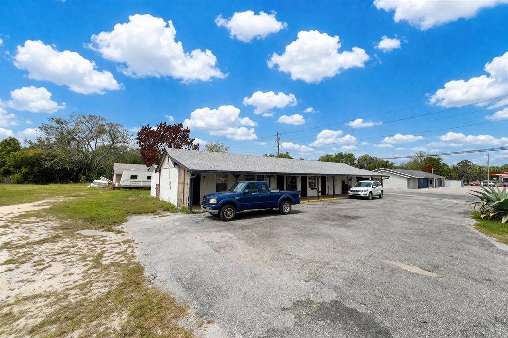 617 Myers Boulevard - Photo 1