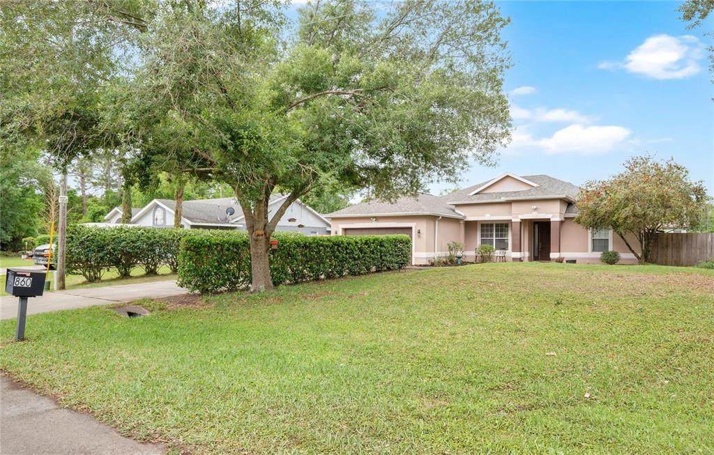 860 Hart Avenue - Photo 1