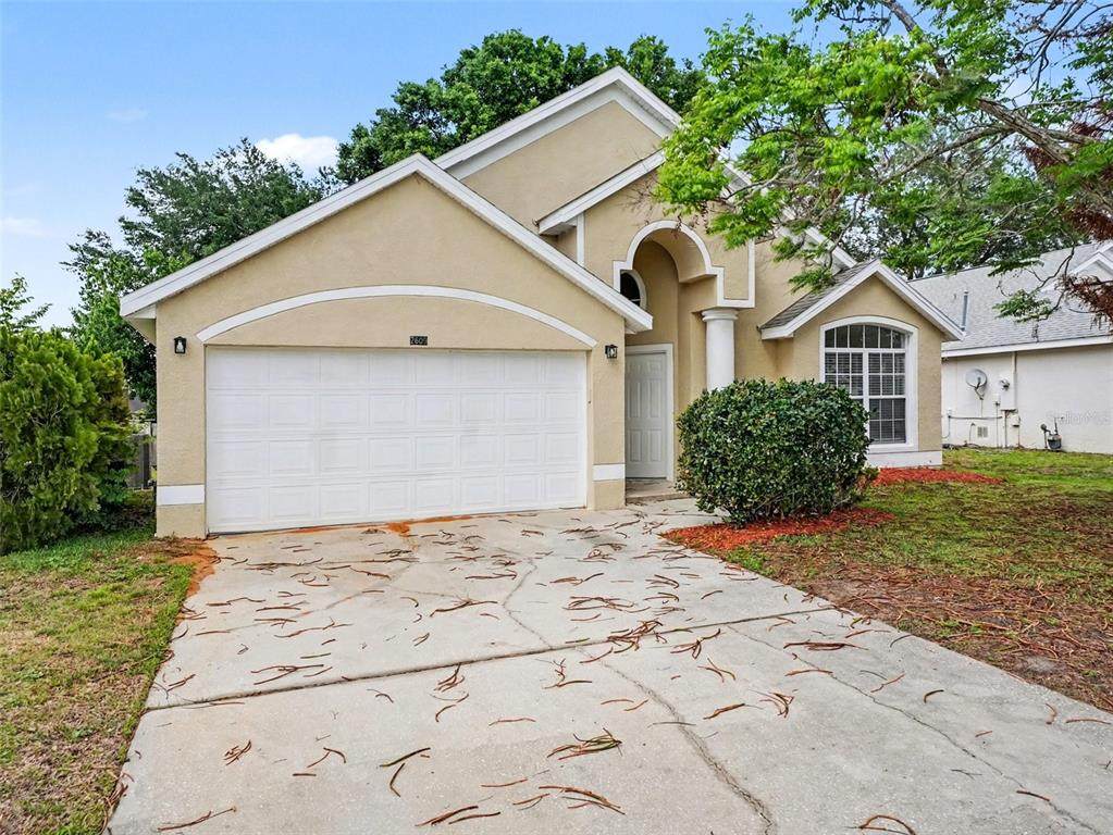 2609 Meadow Oaks Loop - Photo 1