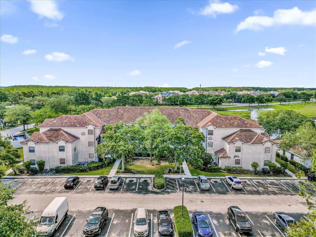 13803 Fairway Island Drive - Photo 1